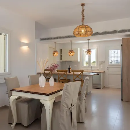 Villa Santa Maria Mare Naoussa