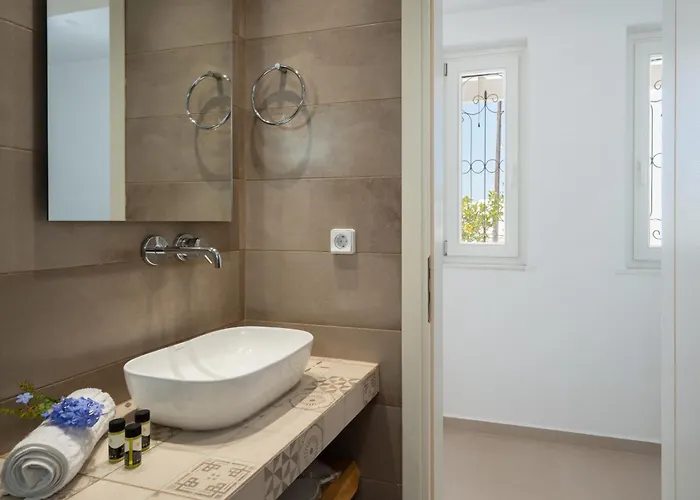 Villa Santa Maria Mare Naoussa